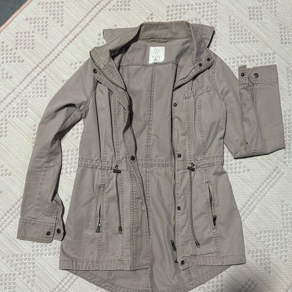 Tan cargo jacket.